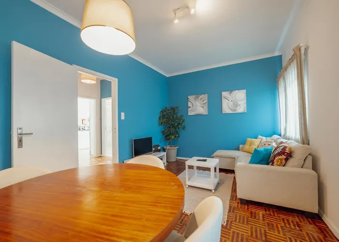 Summer Espinho Flat By Vacationy