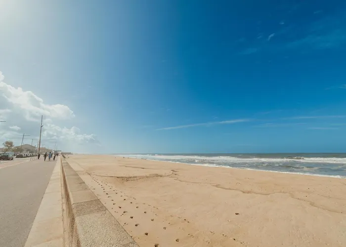 Summer Espinho Flat By Vacationy Apartment *